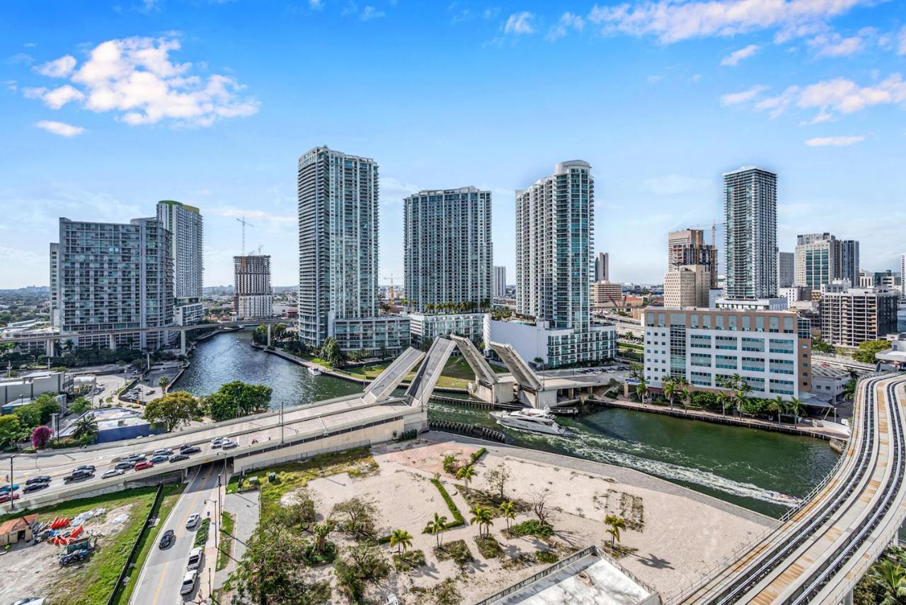 Iconic 2 Bedroom Loft Brickell-Stunning Views Miami Extérieur photo